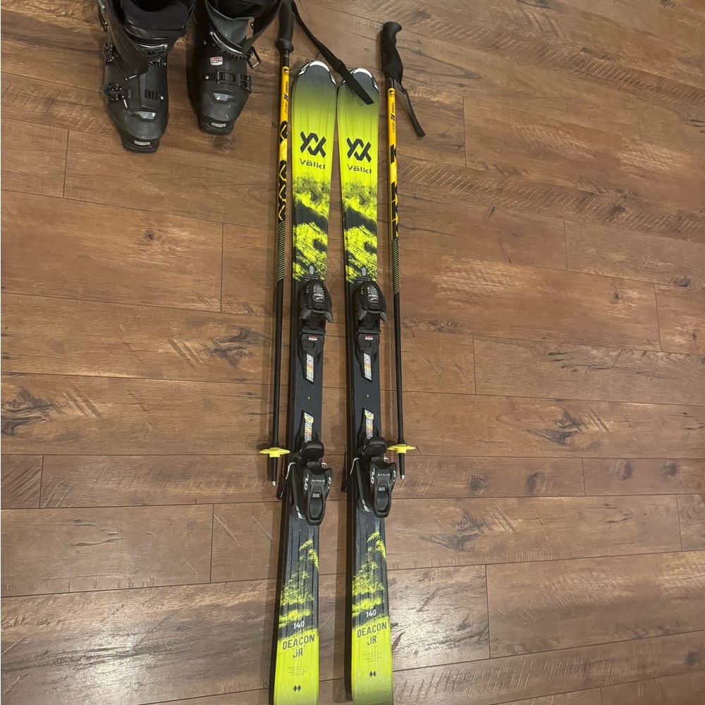 Volkl Deacon JR Skis + Boots + Poles – Excellent Condition